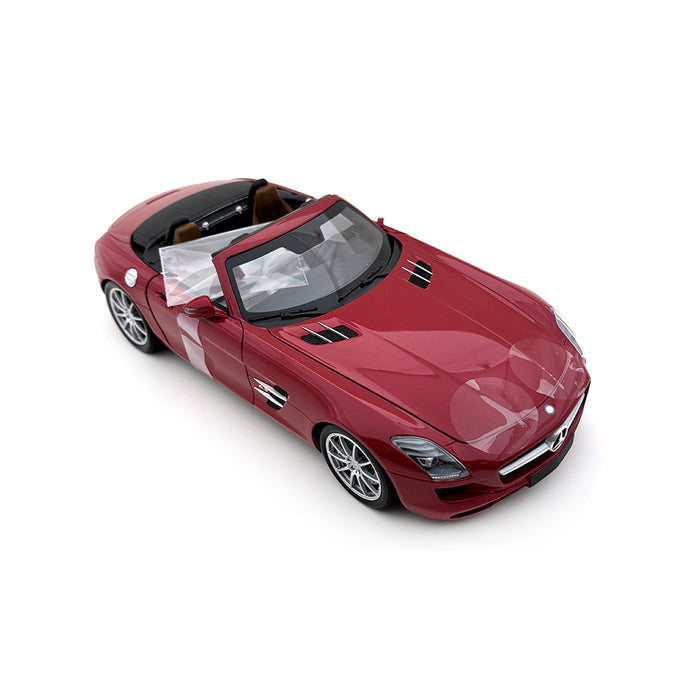 Minichamps 1/18 2011 Mercedes SLS AMG Roadster Red