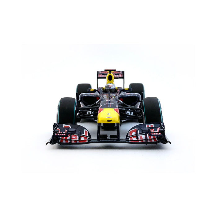 Minichamps 1/18 2010 Red Bull RB6 Vettel Abu Dhabi 110100105