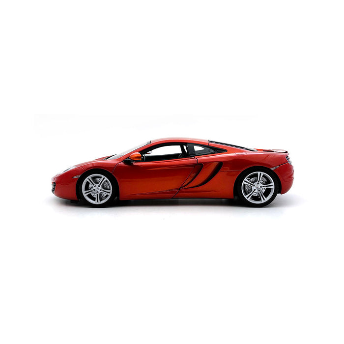Minichamps 1/18 2011 McLaren MP4-12C Orange 110133020