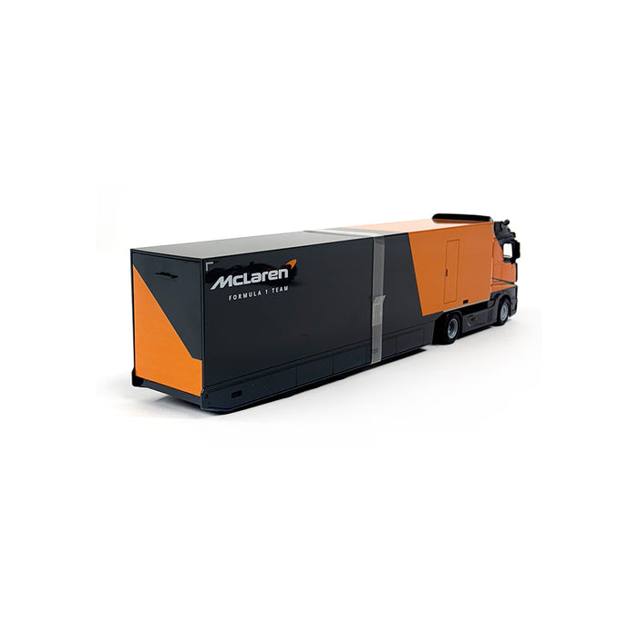 Burago 1/43 2024 McLaren Race Mercedes Transporter