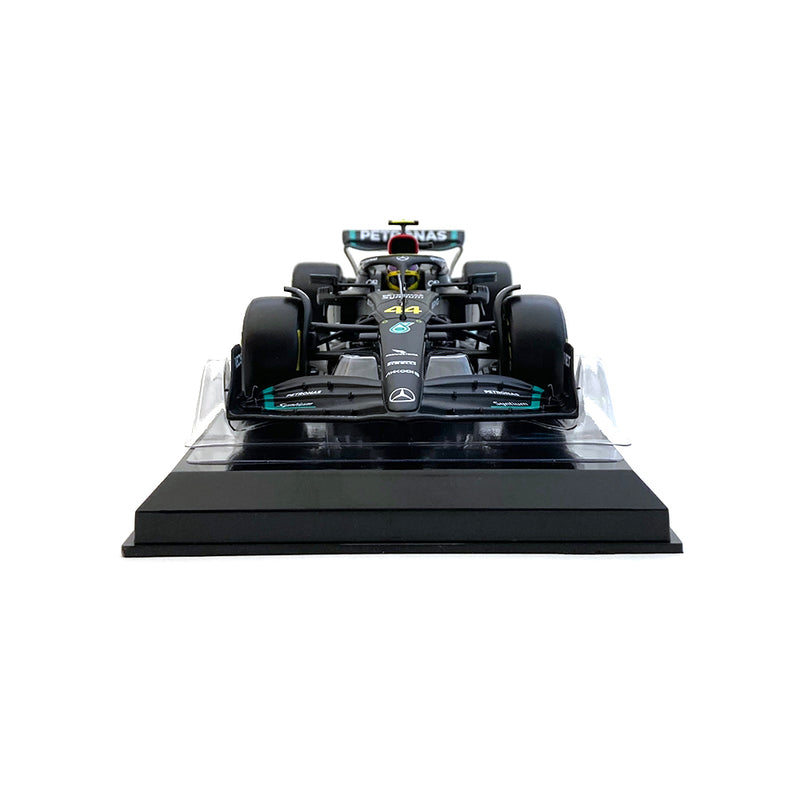 Burago 1/24 2023 Mercedes W14 Hamilton 1828028