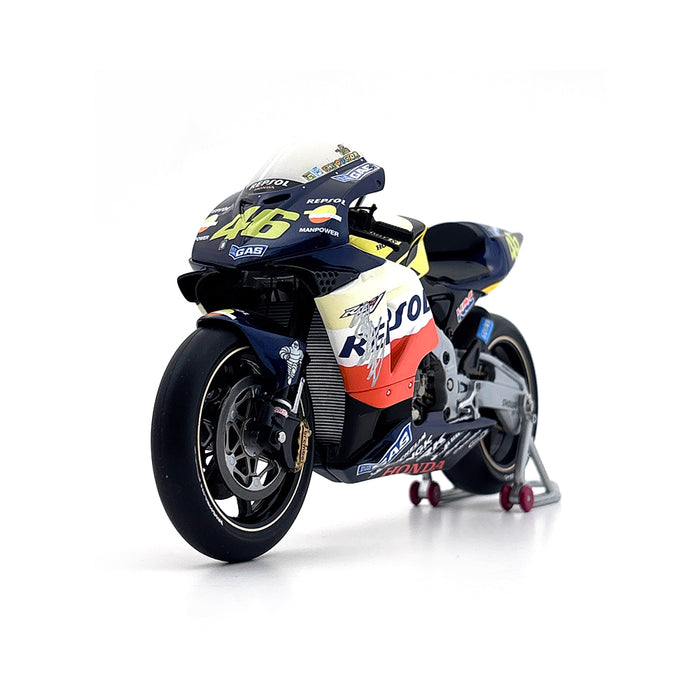 Minichamps 1/12 2002 Honda RC211V Rossi Signed
