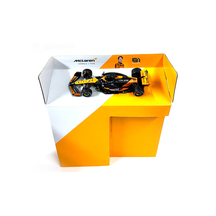 Burago 1/43 2024 McLaren MCL38 Pitstop Diorama Piastri