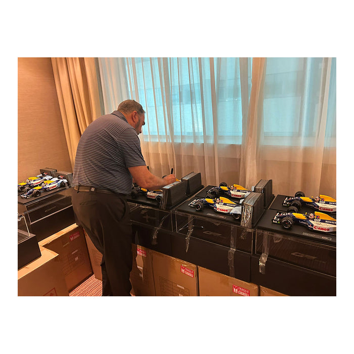 GP Replicas 1/12 1992 Williams FW14B signed Mansell