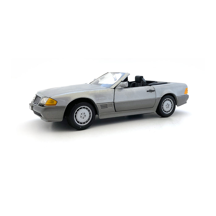 Revell 1/18 Mercedes 500 SL Silver 8802